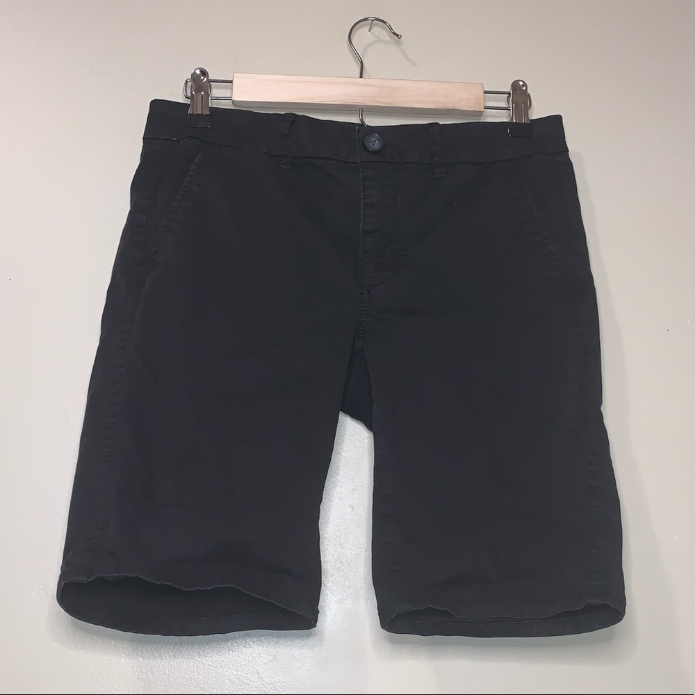 American eagle Bermuda stretch shorts size 6